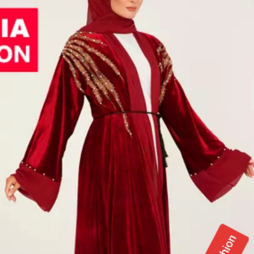 Dubai abaya